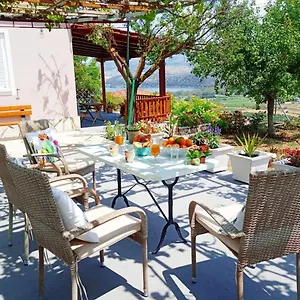 Σπίτι διακοπών Maria's House, Χελμάτα